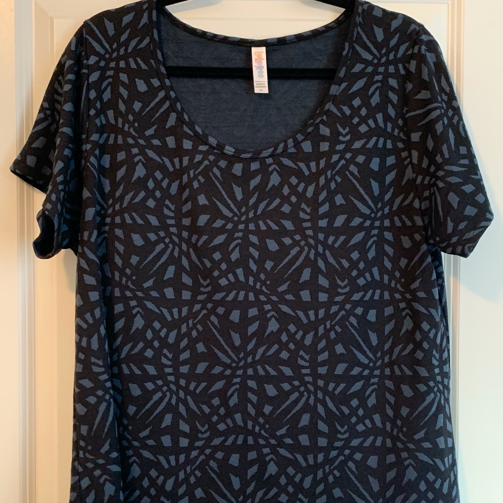 LuLaRoe Classic Tee